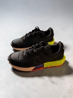 Women’s Nike Fontanka Waffle Black Sneakers with multicolor sole